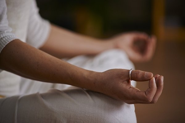 Découvrez les bienfaits du bhakti yoga pour votre spiritualité